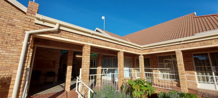 1 Bedroom Property for Sale in Uitsig Free State